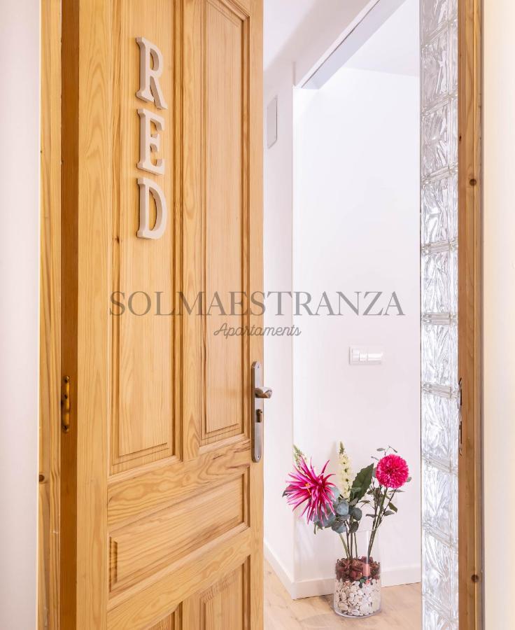 Blue & Red By Sol Maestranza Apartment Malaga Exterior photo